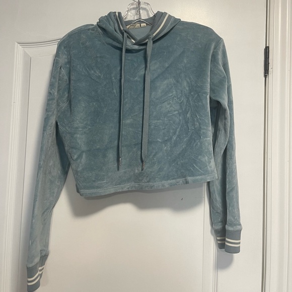 Harlow blue Velvet cropped hoodie - Picture 1 of 5